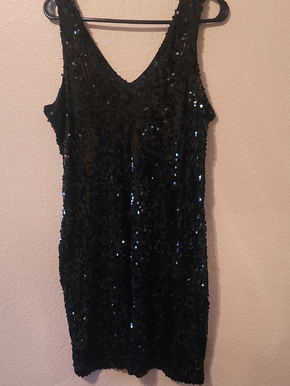 Olivia Matthews Black Sequin Midi Dress With spandex